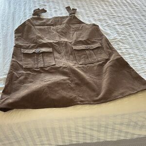 Midi dress 23” across under the sleeves 26” long from underneath the sleeves